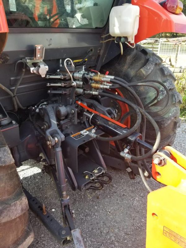 Kubota M6060 Tractor with Box Blade and Front End Loader - Image 11