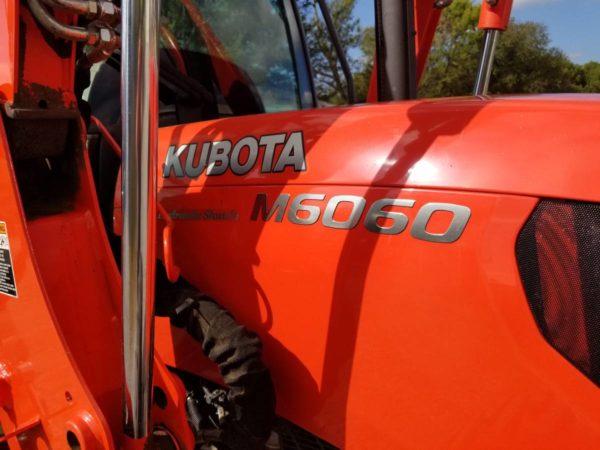 Kubota M6060 Tractor with Box Blade and Front End Loader - Image 5
