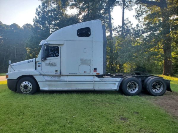 2001 Freightliner Century Class