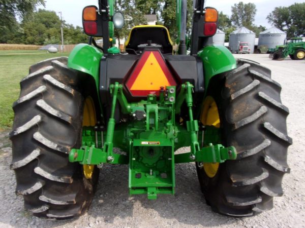 John Deere 5045E 4wd Tractor w/ Loader - Image 4