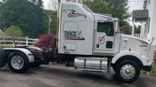 2006 Kenworth T800 - Image 2