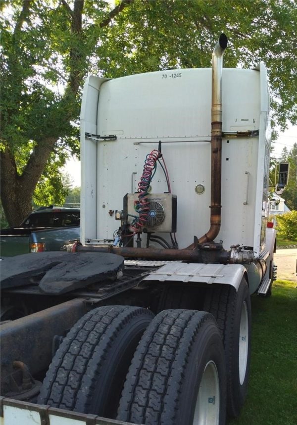 2006 Kenworth T800 - Image 3