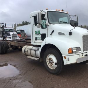 2005 Kenworth T300