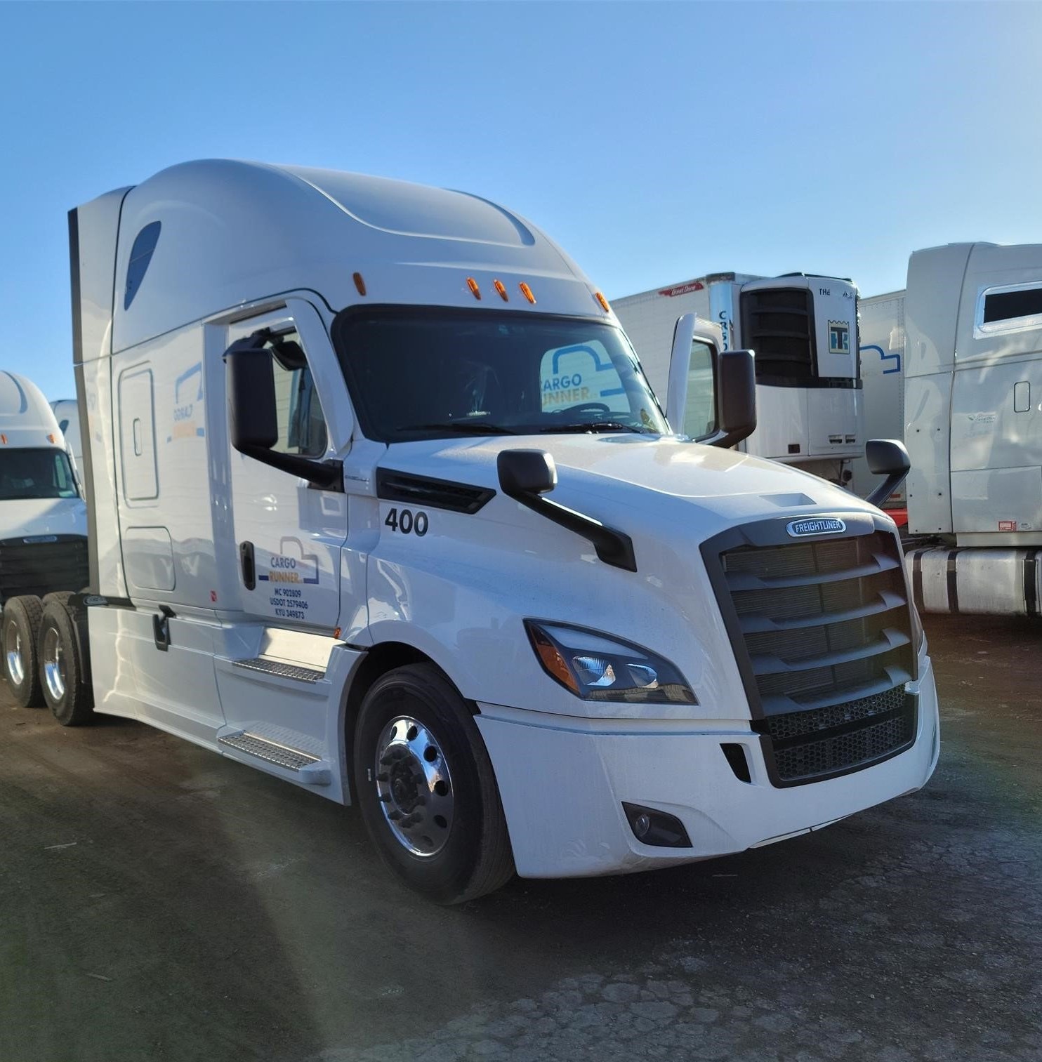 2022 Freightliner Cascadia 126 Semi Truck Sleeper & 53 Flatbed Trailer