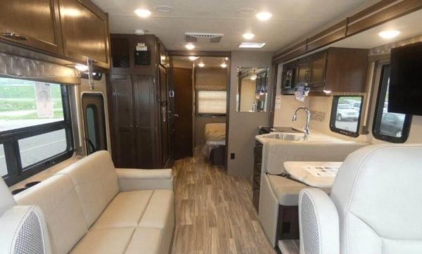 2020 THOR MOTOR COACH A.C.E. 27.2 - Image 15
