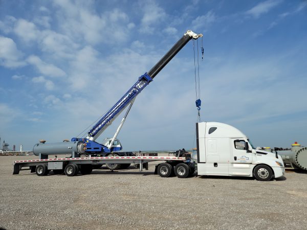 2022 Freightliner Cascadia 126 Semi Truck Sleeper & 53 Flatbed Trailer - Image 3
