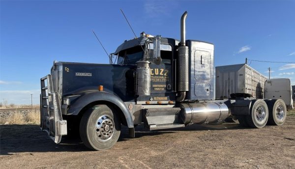 1995 Kenworth W900L Semi Tractor