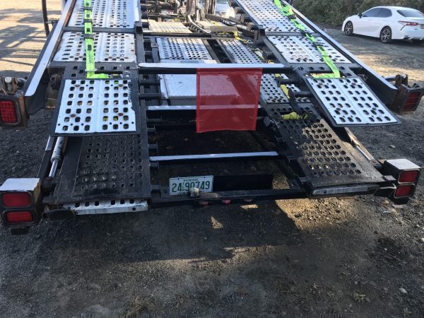 2009 Peterbilt 388 10 Car Carrier - Image 9
