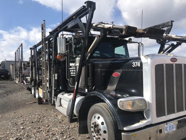 2009 Peterbilt 388 10 Car Carrier - Image 2