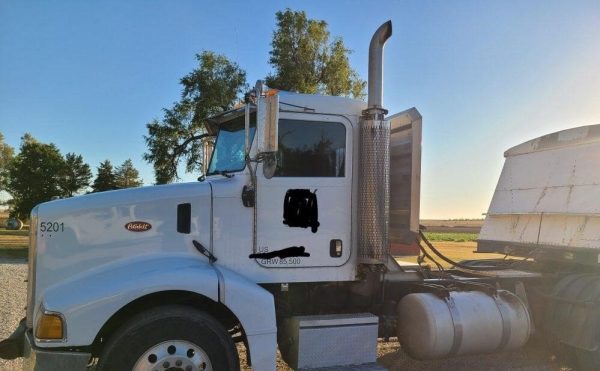 2006 PETERBILT 385 - Image 3