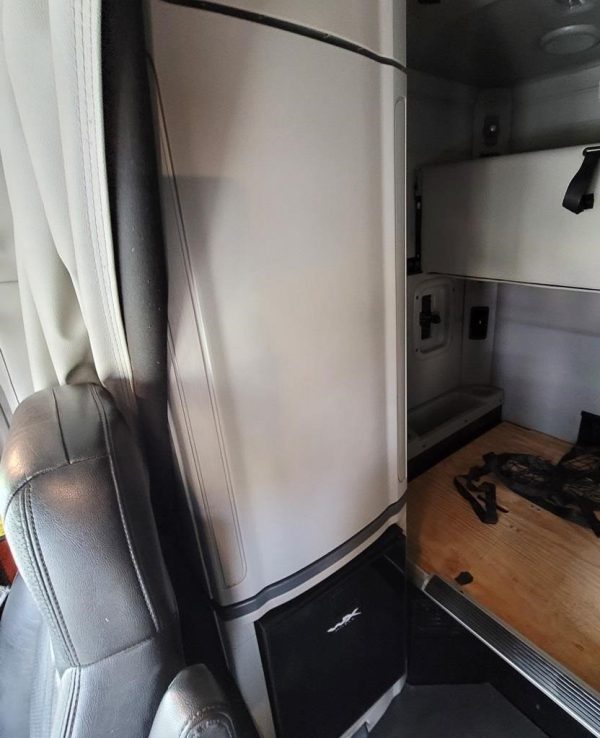 2018 PETERBILT 579 - Image 7