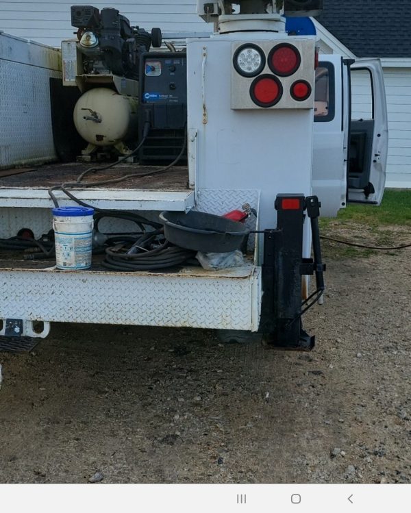 2013 Ford F450 - Image 23
