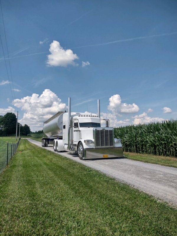 2021 Peterbilt 389 - Image 7