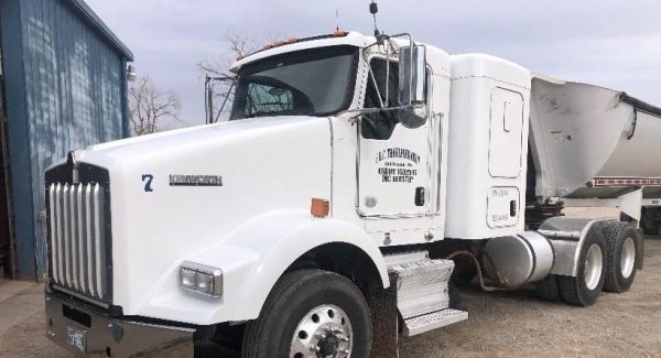 2013 KENWORTH T800 - Image 2
