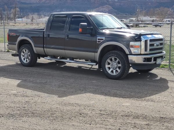 2008 Ford Super Duty - Image 2