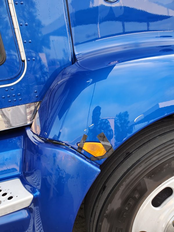 2011 Kenworth T660 - Image 5