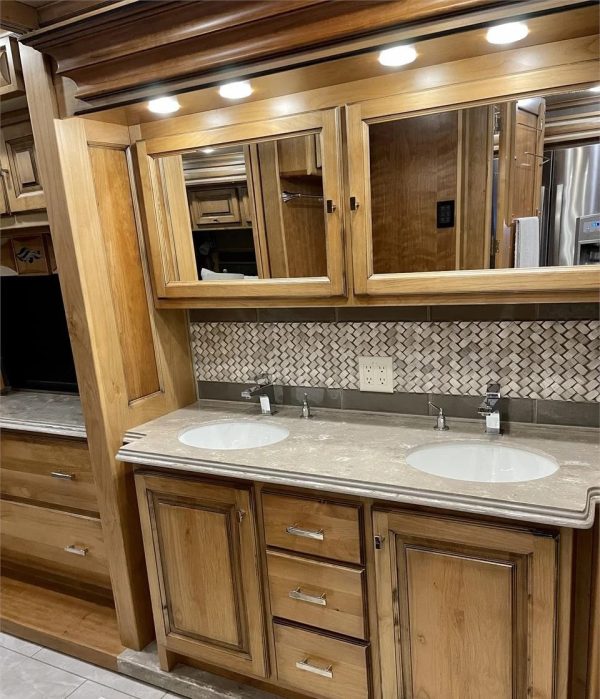 2018 TIFFIN PHAETON 40AH - Image 22