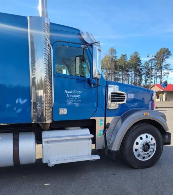 2013 FREIGHTLINER CORONADO 122 SD - Image 2