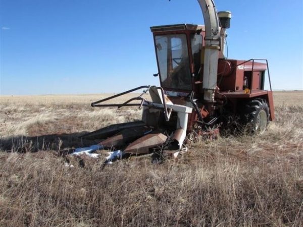 1985  Hesston Field Queen Forage Harvester
