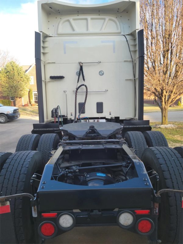 2018 PETERBILT 579 - Image 3