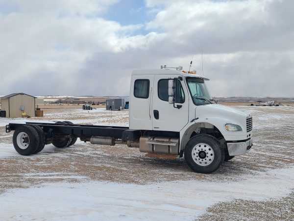 2012 Freightliner M2 Business Class - Image 4