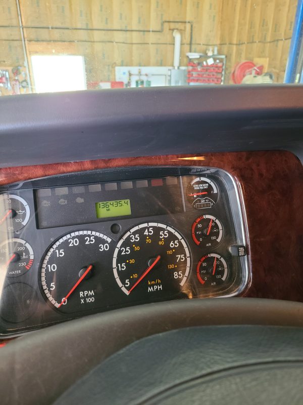 2012 Freightliner M2 Business Class - Image 6