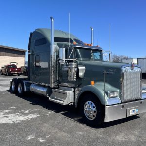 2018 KENWORTH W900L