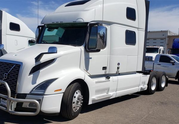 2019 Volvo VNL64T860