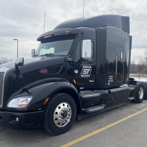 2015 PETERBILT 579