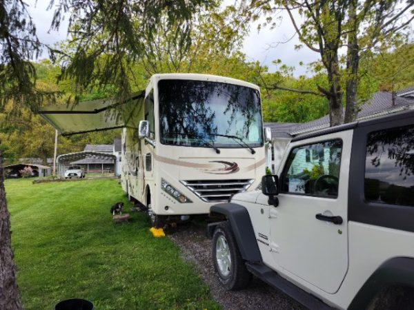 2017 THOR MOTOR COACH HURRICANE 31S - Image 17