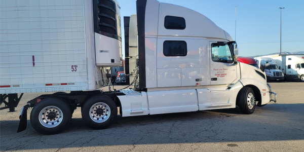 2019 Volvo VNL64T860 - Image 3