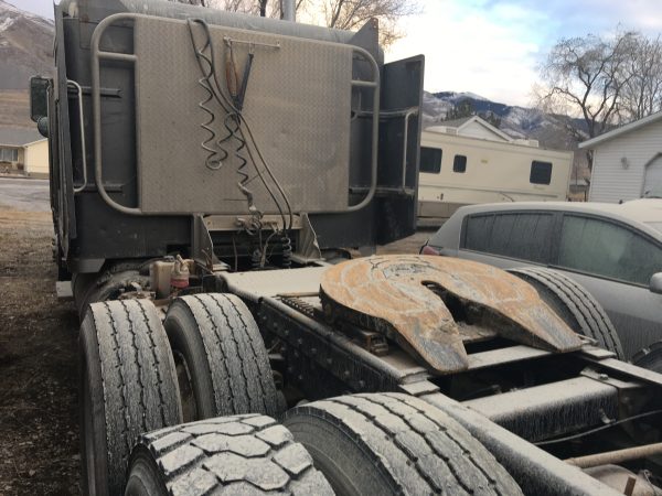 1993 Peterbilt 379 - Image 5