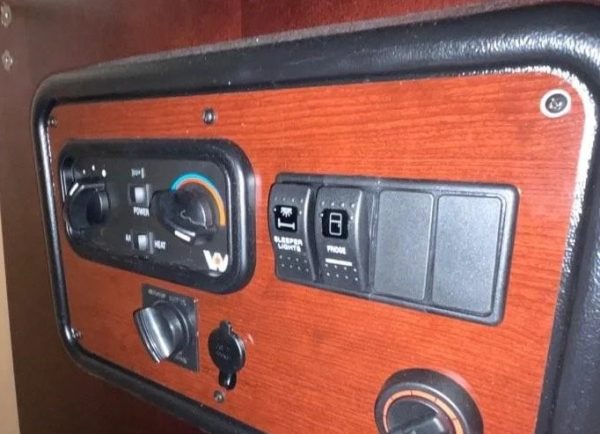 2022 Western Star 5700 - Image 7