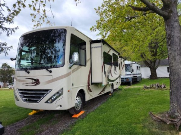 2017 THOR MOTOR COACH HURRICANE 31S - Image 3