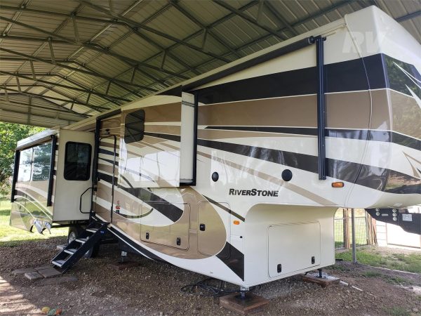 2019 FOREST RIVER RIVERSTONE 39RKFB