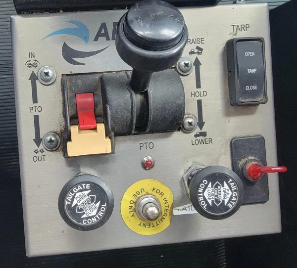 2020 KENWORTH T800 - Image 13