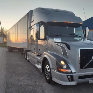 2015 Volvo VNL64T780