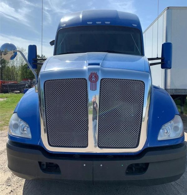 2016 Kenworth T680 - Image 3