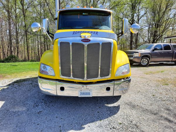 2019 Peterbilt 579 - Image 4