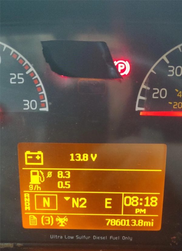 2015 Volvo VNL64T780 - Image 5