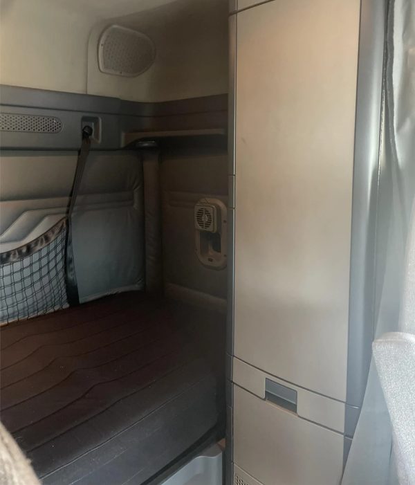 2017 FREIGHTLINER CASCADIA 125 - Image 7