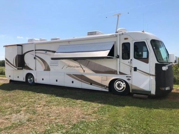 2000 FLEETWOOD AMERICAN TRADITION 38X