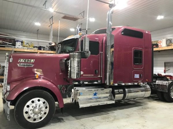 2012 KENWORTH W900L