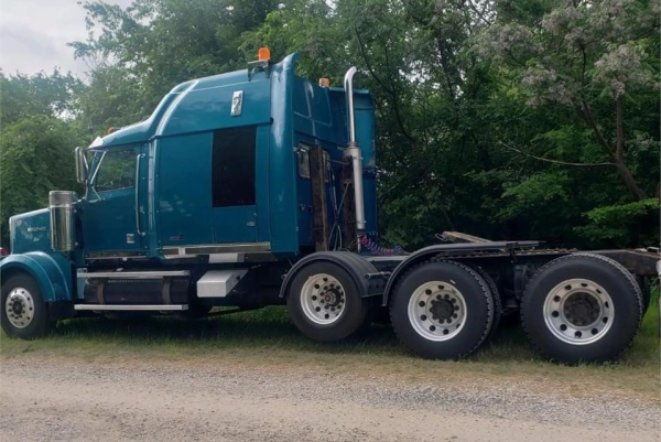 2005 WESTERN STAR 4900EX - Image 2