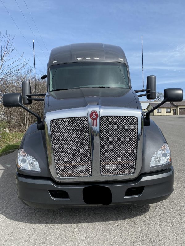 2016 Kenworth T680 - Image 2