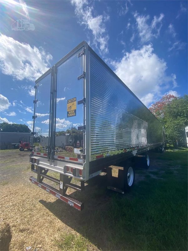 2017 International Lonestar & 2017 Vanguard Reefer Trailer - Image 29
