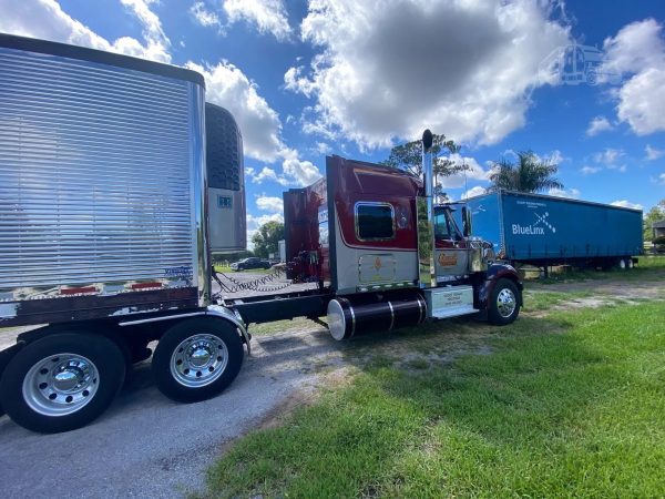 2017 International Lonestar & 2017 Vanguard Reefer Trailer - Image 7