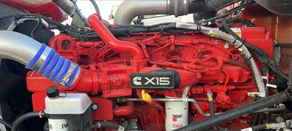 2022 Peterbilt 389 - Image 8