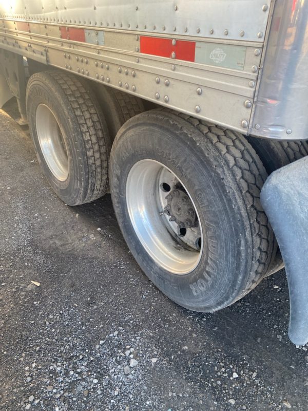 2016 Volvo VNL64T630 - Image 4