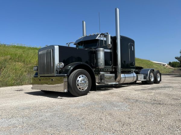 2011 Peterbilt 389